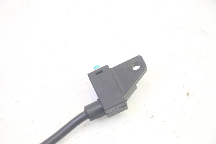 photo de Włącznik światła stopu lewy EFUN PUSA 1 - Zoom stanu zużycia