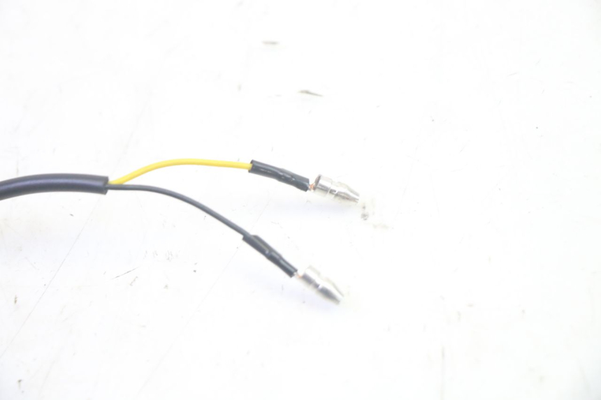 photo de Włącznik światła stopu lewy JM MOTORS SANTANA EVO 50 (2024 - 2026) - Zbliżenie techniczne