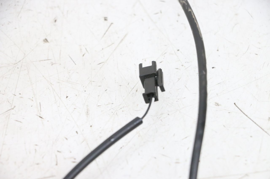 photo de Włącznik światła stopu lewy DUALTRON VICTOR LIMITED 1 - Zbliżenie techniczne