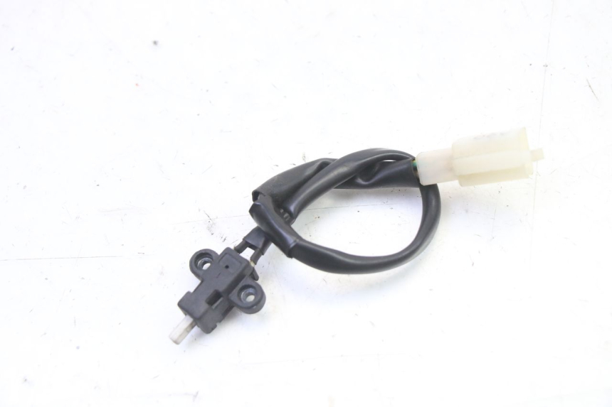 photo de Włącznik światła stopu lewy MBK WAAP 125 (2008 - 2013) - Zoom stanu zużycia