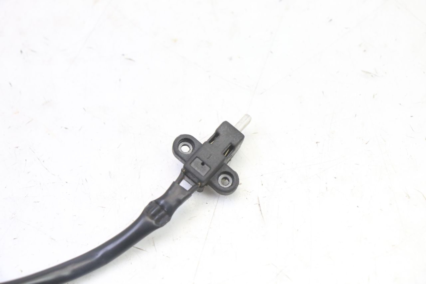 photo de Włącznik światła stopu lewy MBK WAAP 125 (2008 - 2013) - Zbliżenie techniczne