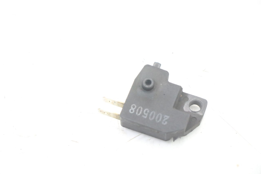 photo de Włącznik światła stopu KYMCO AGILITY 4T 50 (2018 - 2022) - Zoom stanu zużycia