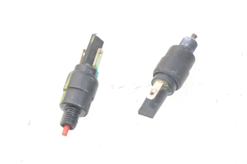 photo de Włącznik światła stopu PIAGGIO LIBERTY IGET 4T 50 (2015 - 2020) - Szczegół części