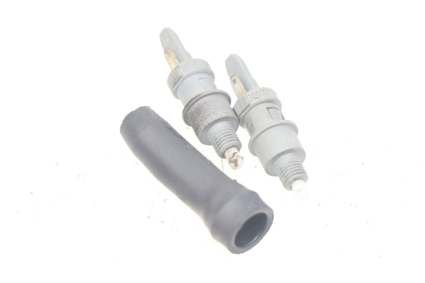 photo de Włącznik światła stopu PEUGEOT LUDIX 50 (2005 - 2007) - Szczegół części