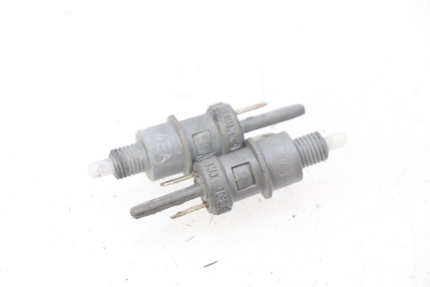 photo de Włącznik światła stopu PEUGEOT LUDIX 50 (2005 - 2007) - Widok główny