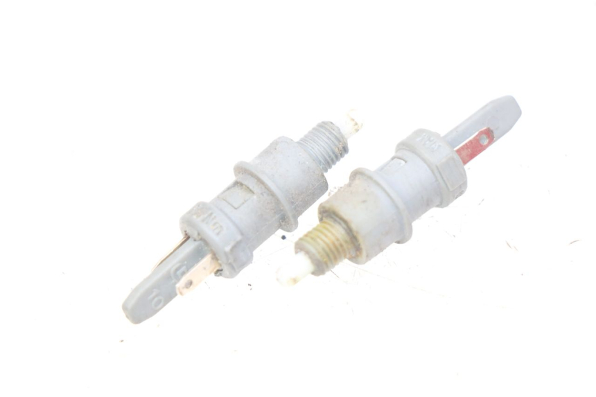 photo de Włącznik światła stopu PEUGEOT LUDIX 50 (2008 - 2017) - Szczegół części