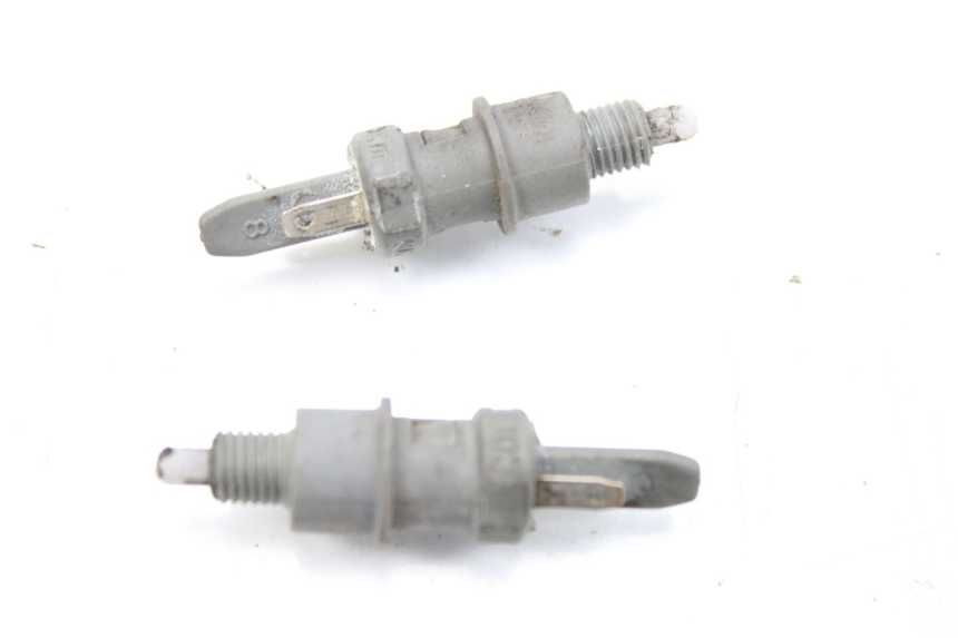 photo de Włącznik światła stopu PEUGEOT LUDIX 50 (2008 - 2017) - Szczegół części