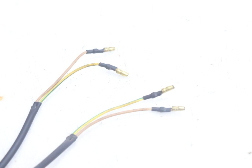 photo de WYŁĄCZNIK ŚWIATEŁ STOP YAMAHA NEO'S NEOS 2T 50 (1998 - 2007) - Zoom stanu zużycia