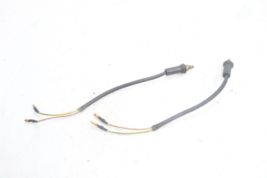 photo de WYŁĄCZNIK ŚWIATEŁ STOP YAMAHA NEO'S NEOS 2T 50 (1998 - 2007) - Inny kąt widzenia