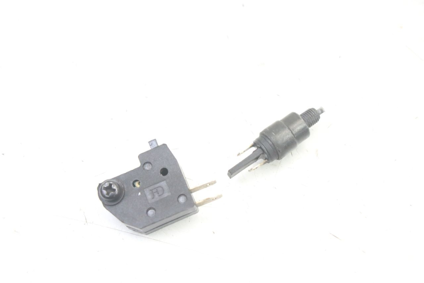 photo de Włącznik światła stopu PEUGEOT STREETZONE I 2T 50 (2018 - 2020) - Widok główny