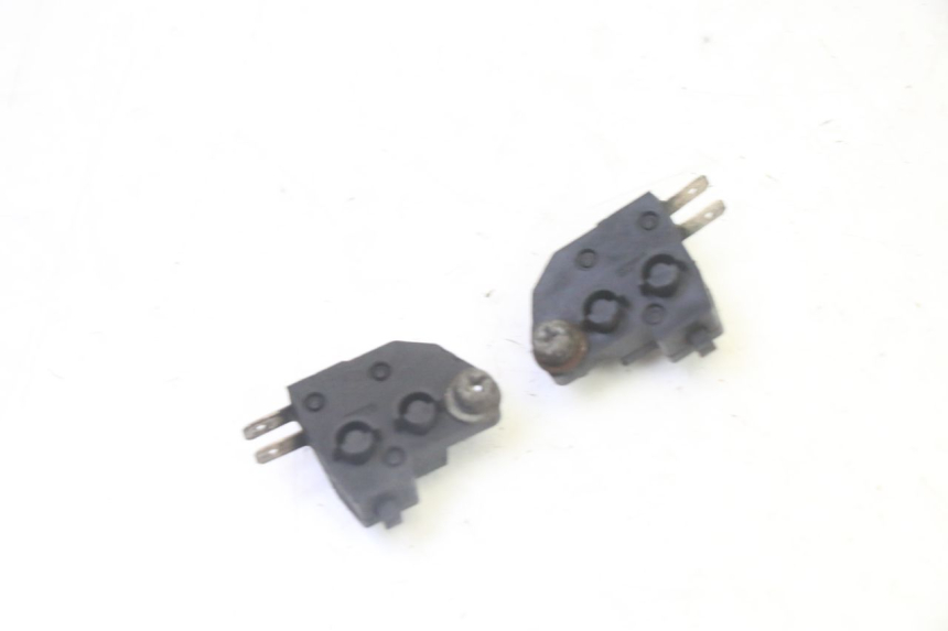 photo de Włącznik światła stopu PEUGEOT SATELIS 125 (2013 - 2018) - Szczegół części