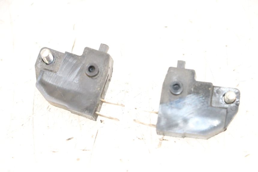 photo de Włącznik światła stopu PEUGEOT SATELIS 125 (2013 - 2018) - Szczegół części