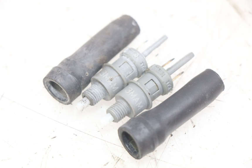 photo de Włącznik światła stopu PEUGEOT TREKKER 50 (1998 - 2004) - Widok główny