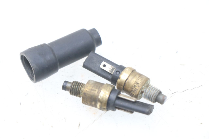 photo de Włącznik światła stopu PEUGEOT VIVACITY 100 (1999 - 2008) - Widok główny