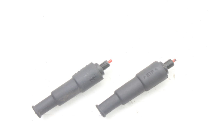 photo de Włącznik światła stopu PIAGGIO XEVO - X EVO 125 (2007 - 2017) - Szczegół części