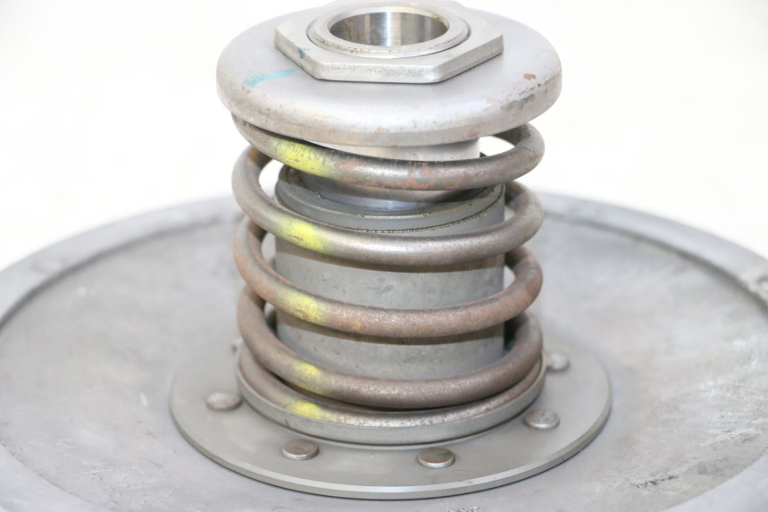 photo de KOREKTOR MOMENTU OBROTOWEGO YAMAHA YFM GRIZZLY 550 (2008 - 2015) - Zbliżenie techniczne