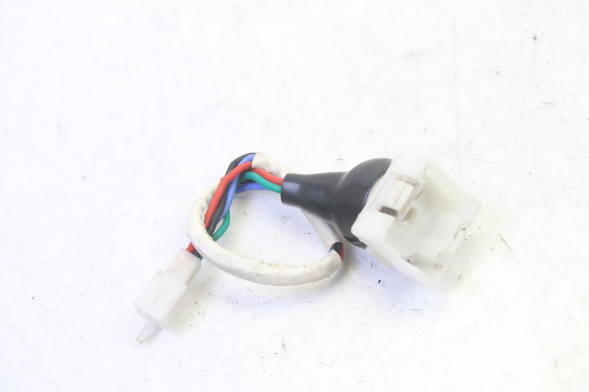 photo de WYŁĄCZNIK ZAPŁONU ADIVA AD3 300 (2014 - 2020) - Zoom stanu zużycia