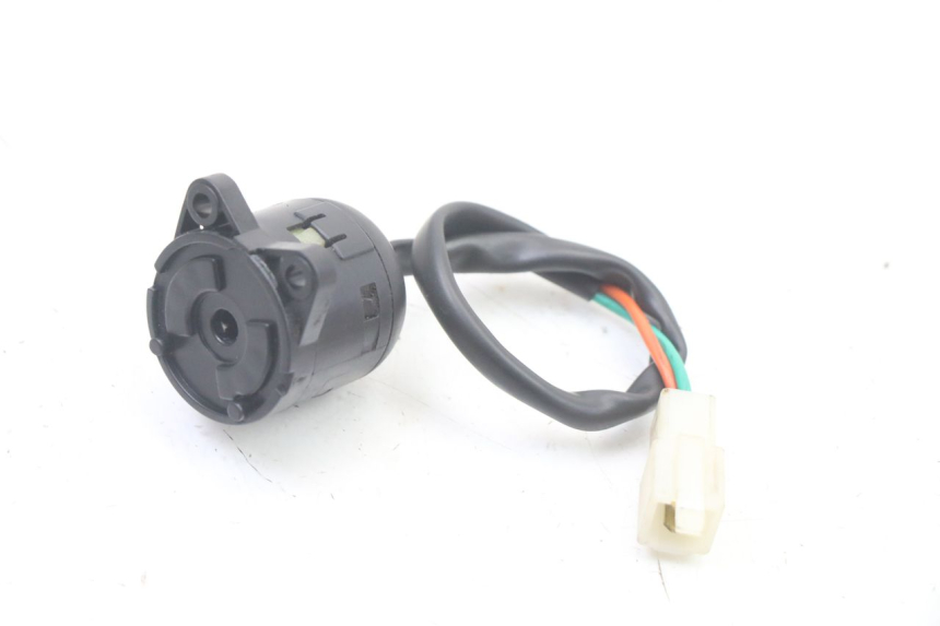 photo de WYŁĄCZNIK ZAPŁONU APRILIA ATLANTIC 125 (2003 - 2009) - Szczegół części