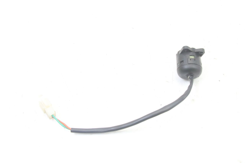 photo de WYŁĄCZNIK ZAPŁONU APRILIA ATLANTIC 125 (2003 - 2009) - Inny kąt widzenia