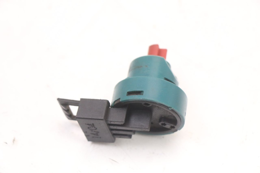 photo de WYŁĄCZNIK ZAPŁONU APRILIA SR MOTARD 50 (2012 - 2018) - Inny kąt widzenia