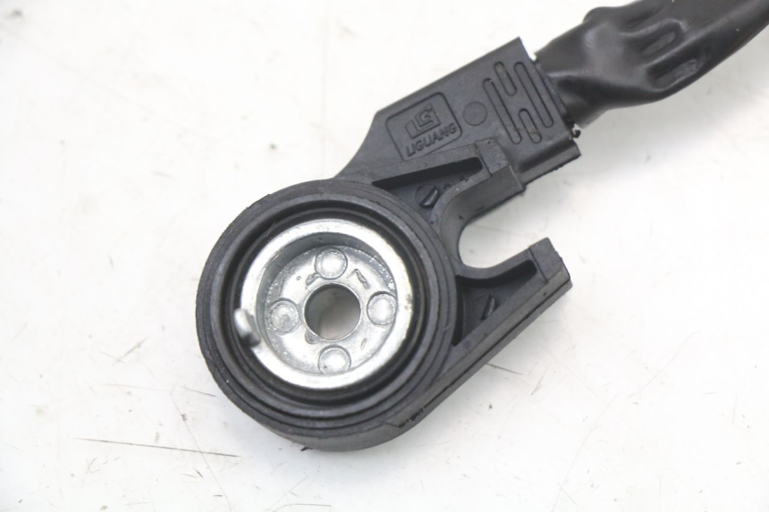 photo de WYŁĄCZNIK STOPKI PODPOROWEJ ARCHIVE CAFE RACER 4T 50 (2019 - 2024) - Inny kąt widzenia