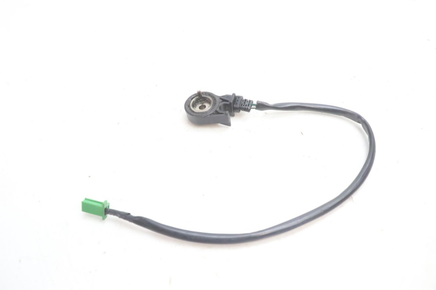 photo de WYŁĄCZNIK ZAPŁONU STOPKI HONDA CB F HORNET 600 (2005 - 2006) - Inny kąt widzenia