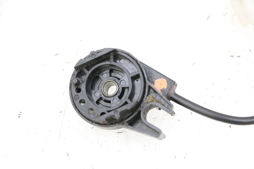 photo de WYŁĄCZNIK STOPKI PODPOROWEJ SEGWAY NINEBOT E125S 1 (2022 - 2026) - Zbliżenie techniczne