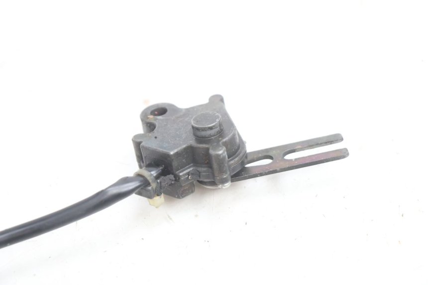 photo de WYŁĄCZNIK ZAPŁONU STOPKI KAWASAKI ER-6 ER6 N 650 (2005 - 2009) - Zbliżenie techniczne