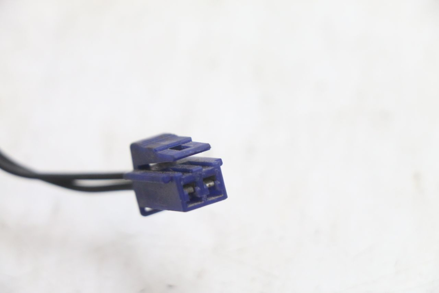 photo de WYŁĄCZNIK ZAPŁONU STOPKI YAMAHA FJR 1300 (2001 - 2005) - Zbliżenie techniczne