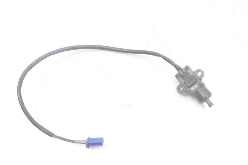 photo de WYŁĄCZNIK STOPKI PODPÓRKI MBK FLAME X 125 (2007 - 2016) - Inny kąt widzenia