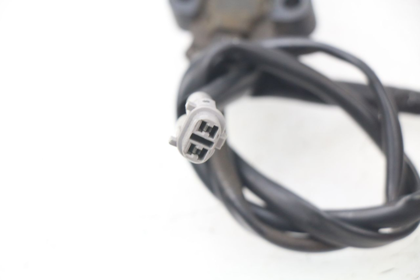 photo de WYŁĄCZNIK STOPKI PODPÓRKI YAMAHA FZ8 800 (2010 - 2016) - Szczegół części