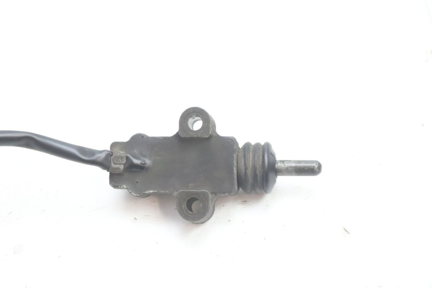photo de WYŁĄCZNIK ZAPŁONU STOPKI KAWASAKI GPX F ZX750F 750 (1986 - 1990) - Zbliżenie techniczne