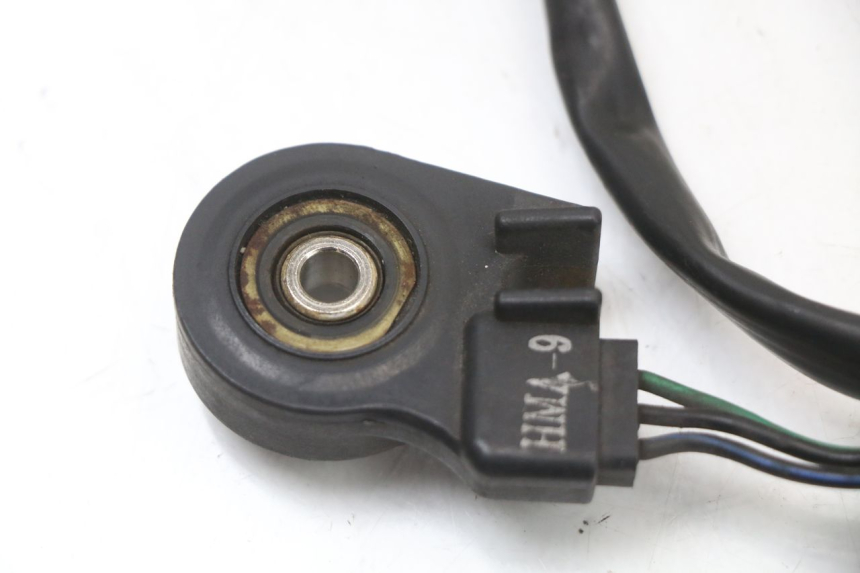 photo de WYŁĄCZNIK STOPKI PODPÓRKI SYM JOYRIDE EVO 125 (2009 - 2016) - Zoom stanu zużycia