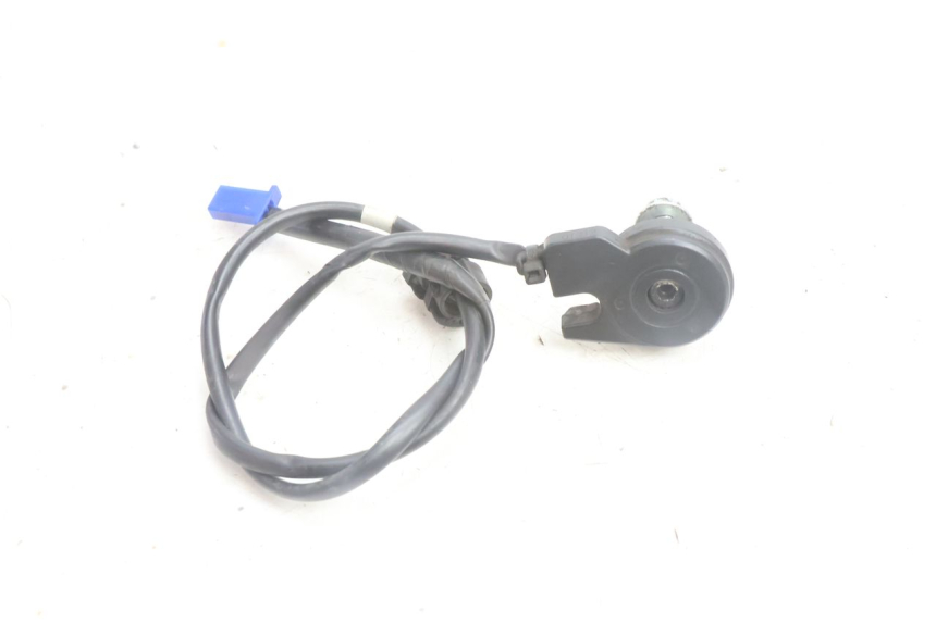 photo de PRZERYWACZ ZAPŁONU STOPKI YAMAHA N-MAX NMAX 125 (2021 - 2024) - Zoom stanu zużycia