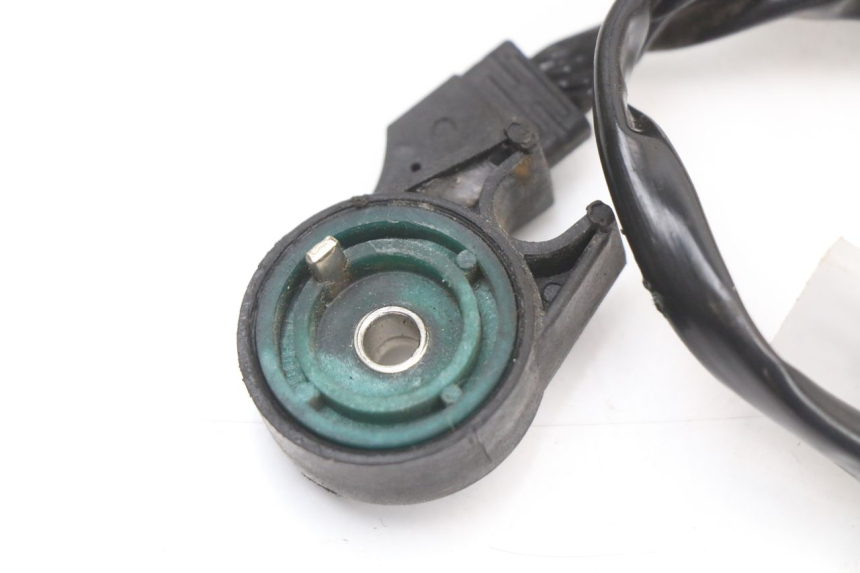 photo de WYŁĄCZNIK STOPKI PODPOROWEJ JM MOTORS SANTANA 50 (2014 - 2023) - Inny kąt widzenia