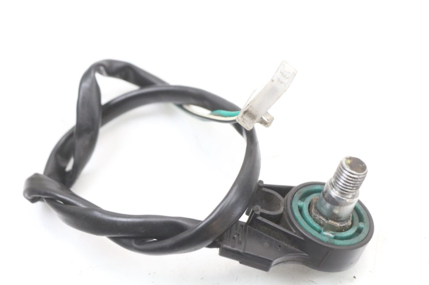 photo de WYŁĄCZNIK STOPKI PODPOROWEJ JM MOTORS SANTANA 50 (2014 - 2023) - Zoom stanu zużycia