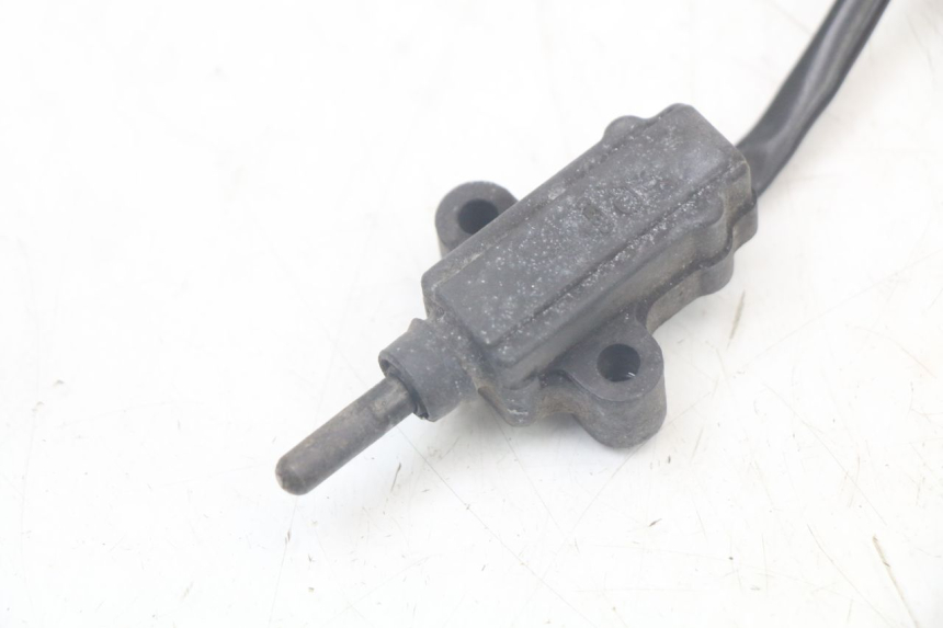 photo de WYŁĄCZNIK STOPKI PODPÓRKI TRIUMPH SPEED TRIPLE T301 900 (1994 - 1996) - Szczegół części