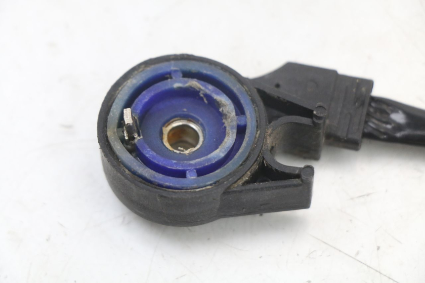 photo de WYŁĄCZNIK STOPKI PODPÓRKI VASTRO STREET X 4T 50 (2016 - 2021) - Inny kąt widzenia