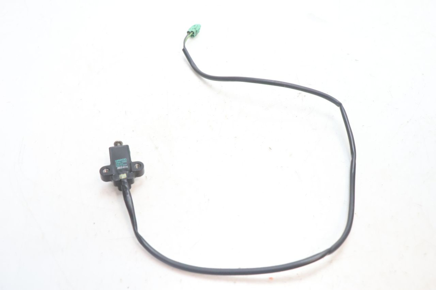 photo de WYŁĄCZNIK STOPKI PODPOROWEJ SUZUKI SV S 650 (2003 - 2009) - Inny kąt widzenia
