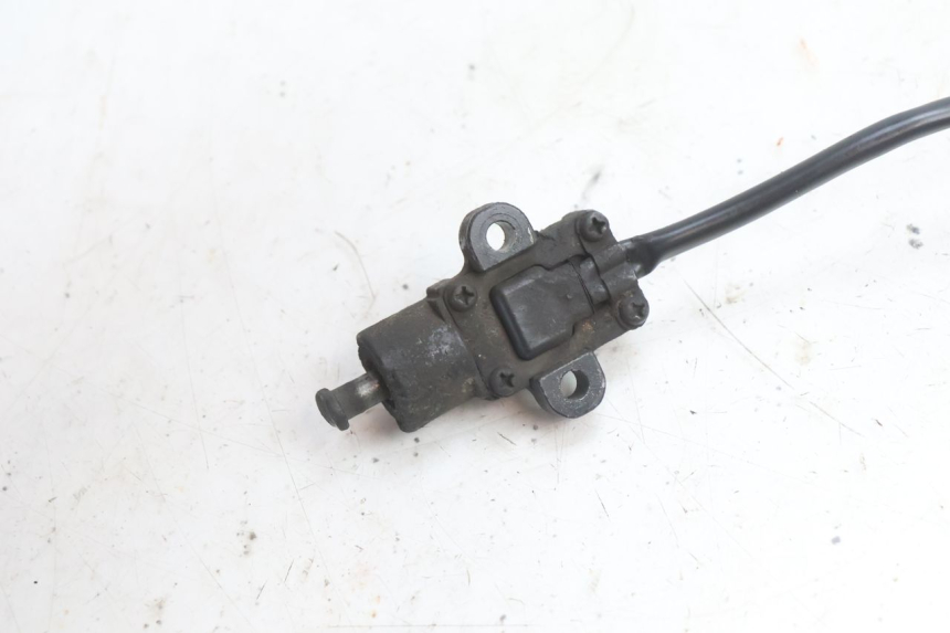 photo de WYŁĄCZNIK ZAPŁONU STOPKI YAMAHA TDM ABS 900 (2002 - 2014) - Zbliżenie techniczne