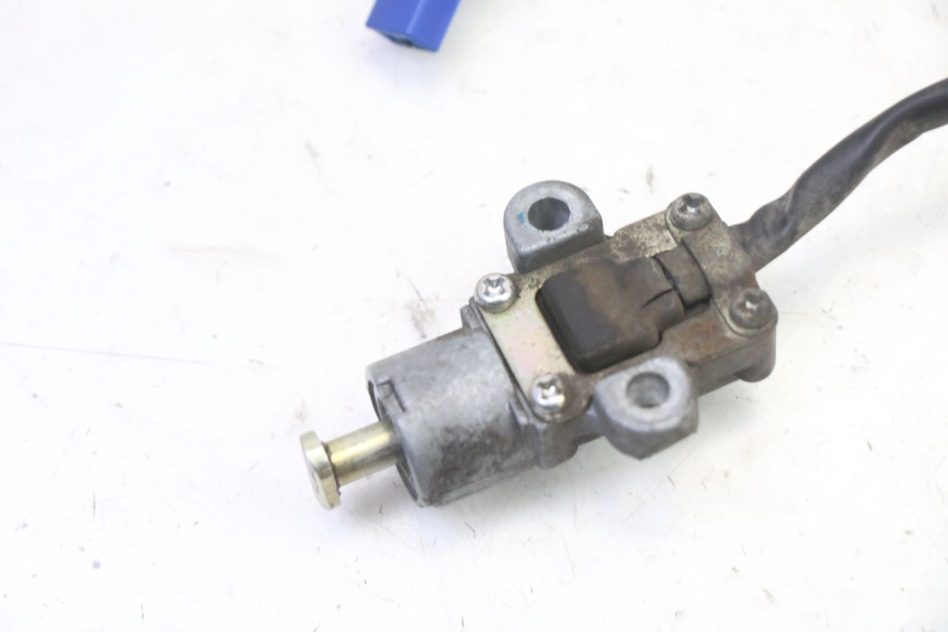 photo de WYŁĄCZNIK STOPKI PODPÓRKI MBK WAAP 125 (2008 - 2013) - Inny kąt widzenia