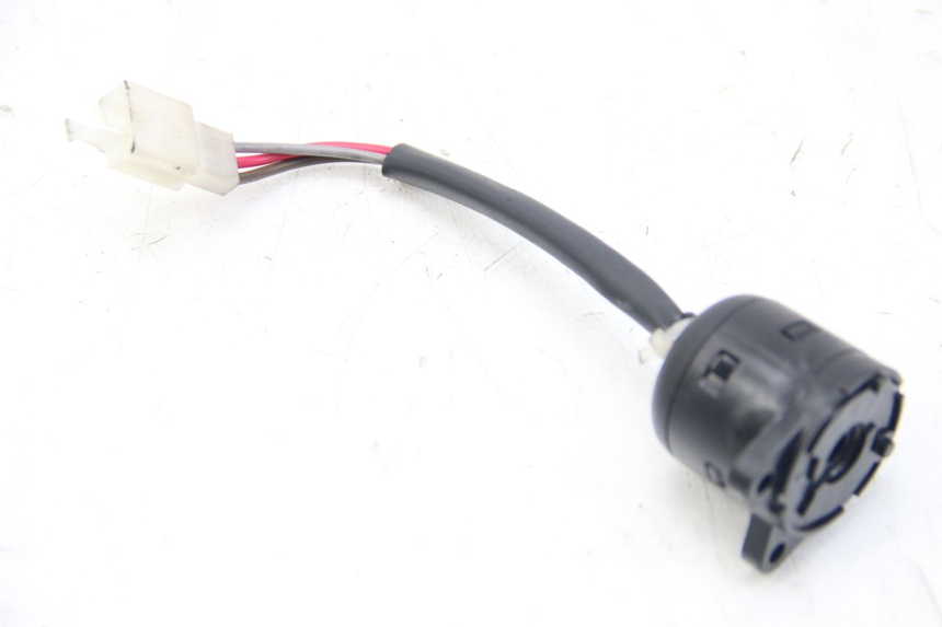 photo de WYŁĄCZNIK ZAPŁONU MBK BOOSTER SPIRIT 50 (2004 - 2017) - Szczegół części