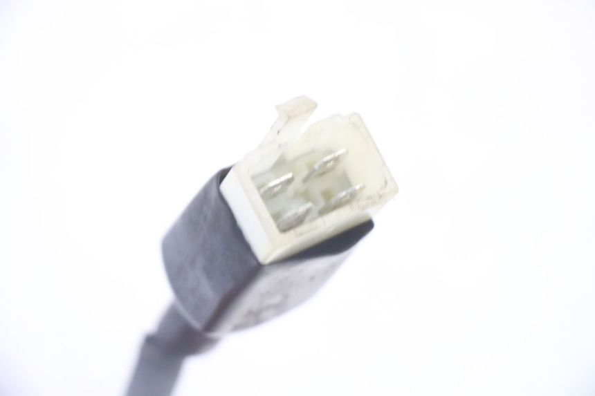 photo de WYŁĄCZNIK ZAPŁONU PEUGEOT CITYSTAR 50 (2013 - 2017) - Inny kąt widzenia