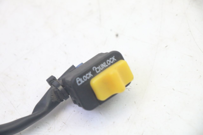 photo de WYŁĄCZNIK ZAPŁONU SYM CROX 4T 50 (2016 - 2023) - Szczegół części