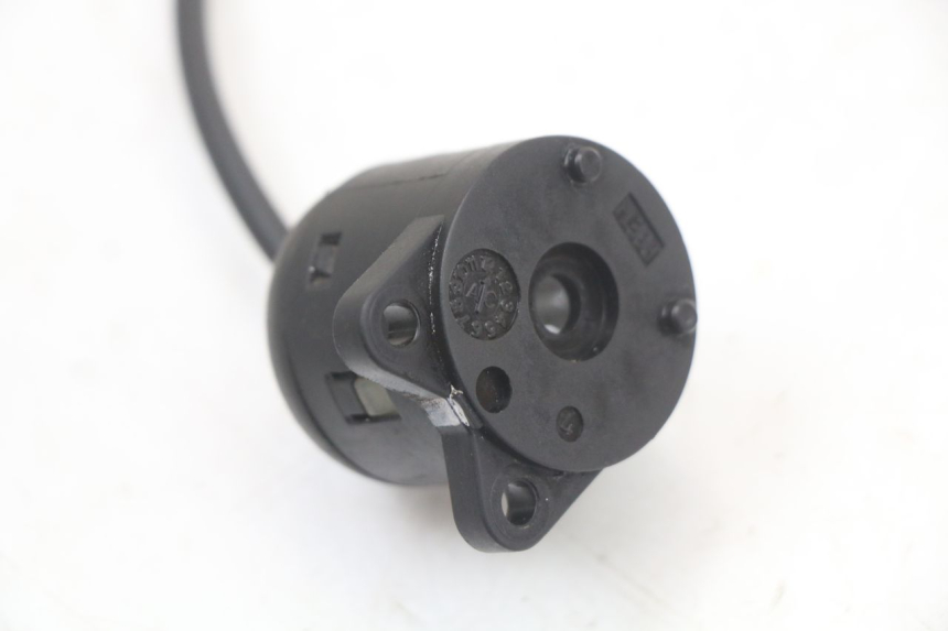 photo de WYŁĄCZNIK ZAPŁONU HONDA FES PANTHEON 2T 125 (1998 - 2002) - Zbliżenie techniczne