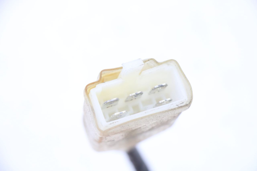 photo de WYŁĄCZNIK ZAPŁONU SYM FIDDLE 3 III 125 (2014 - 2020) - Zbliżenie techniczne