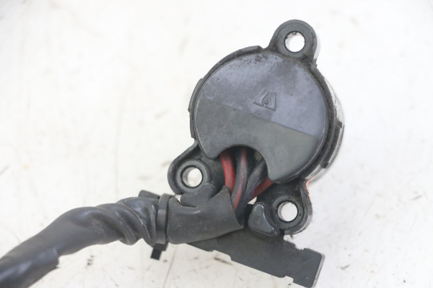 photo de WYŁĄCZNIK ZAPŁONU HONDA FORZA ABS 300 (2013 - 2017) - Inny kąt widzenia