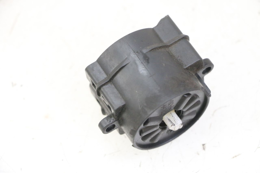 photo de WYŁĄCZNIK ZAPŁONU GILERA NEXUS 300 (2008 - 2013) - Zoom stanu zużycia