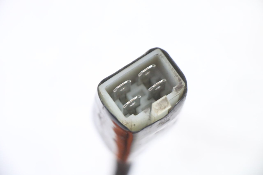 photo de WYŁĄCZNIK ZAPŁONU PEUGEOT KISBEE 2T 50 (2010 - 2017) - Inny kąt widzenia