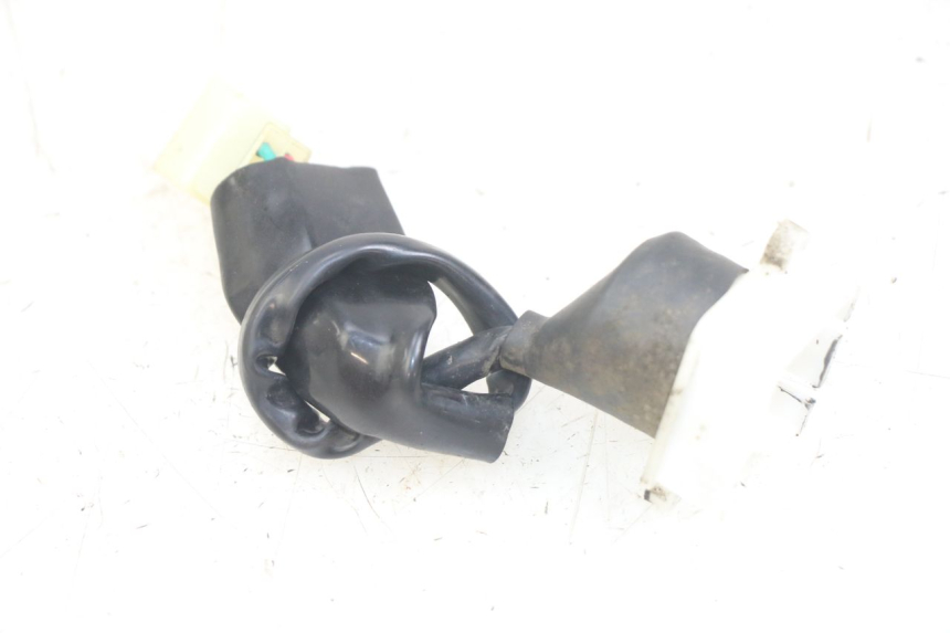 photo de WYŁĄCZNIK ZAPŁONU PEUGEOT KISBEE 4T 50 (2010 - 2017) - Inny kąt widzenia